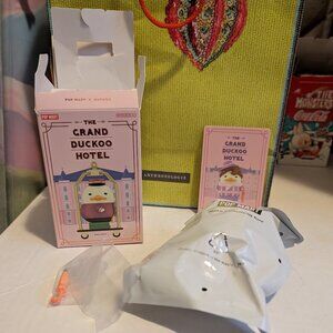 Authentic Duckoo Rich Woman